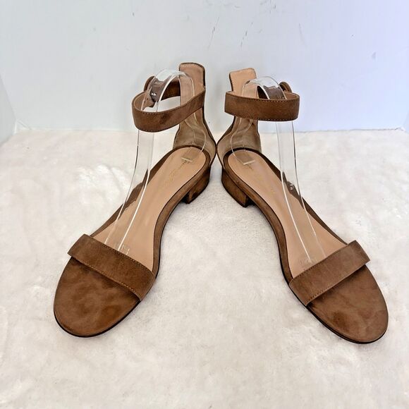 Gianvito Rossi Portofino Beige Suede Buckle-Fastening Sandals Sz 10 Italy $ 795 - Picture 9 of 16